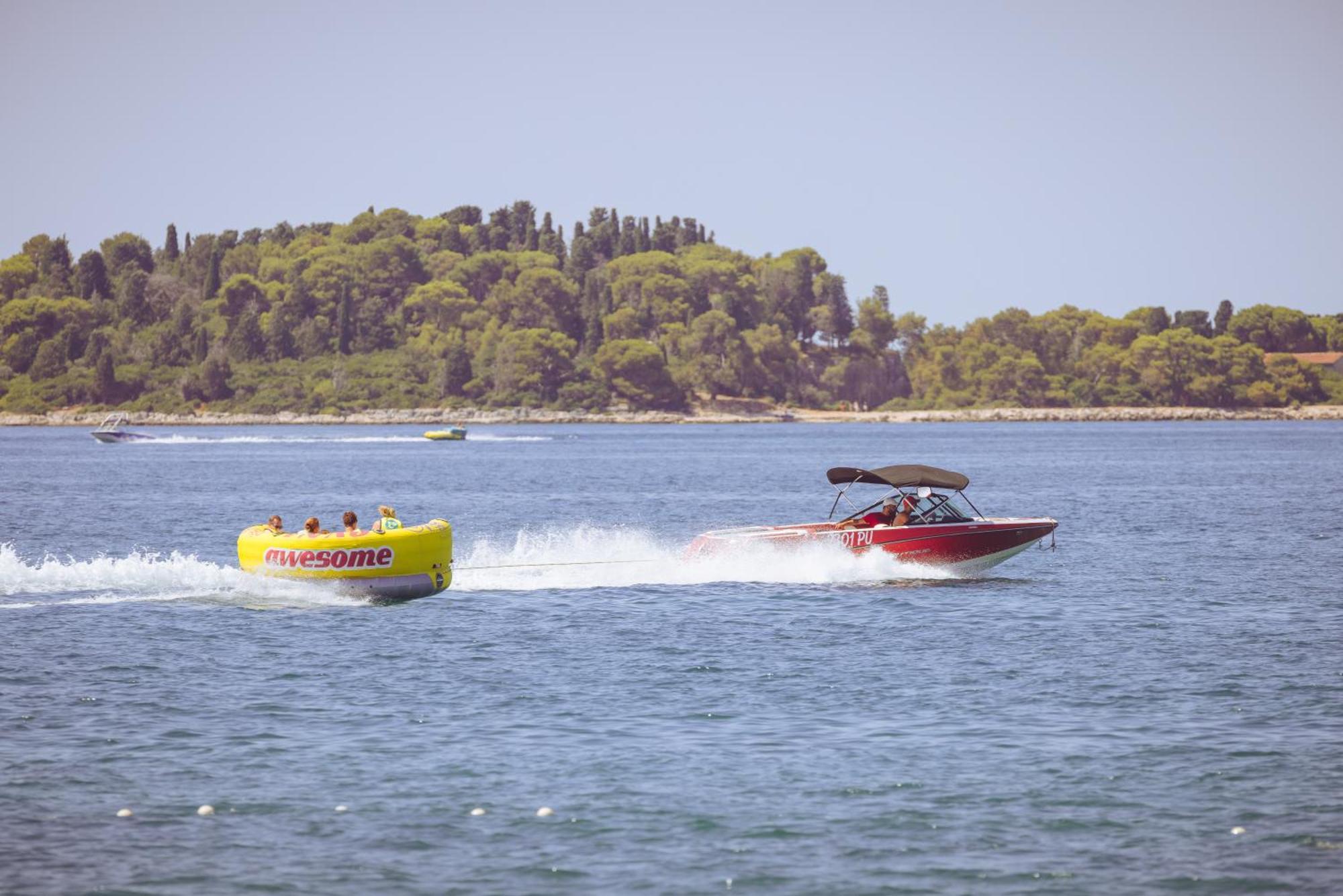 Camping Bi-Village - Roan Valbandon Bagian luar foto