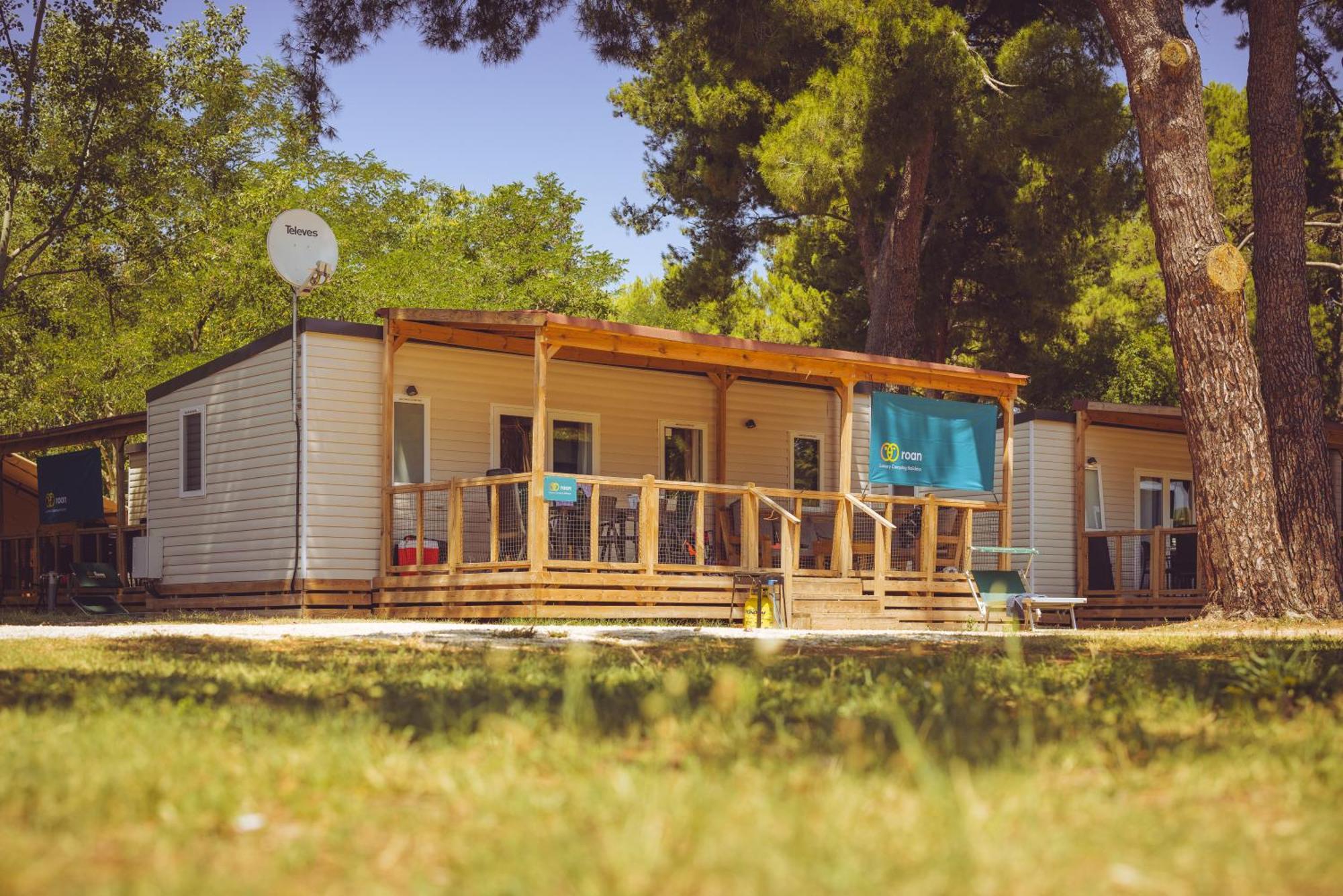 Camping Bi-Village - Roan Valbandon Bagian luar foto